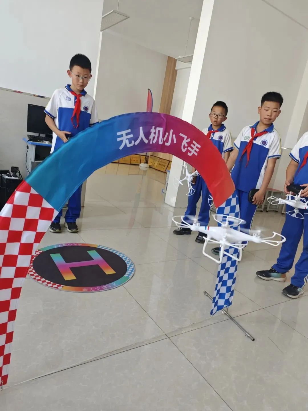 鄂托克旗棋盘井第三小学无人机创客社团参加全国青少年科技教育成果展示大赛内蒙古自治区区域赛 第7张