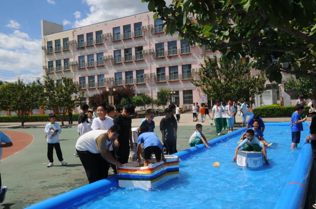 童心飞扬  快乐翱翔——中关村第一小学顺义学校“六一”儿童节嘉年华活动 第58张