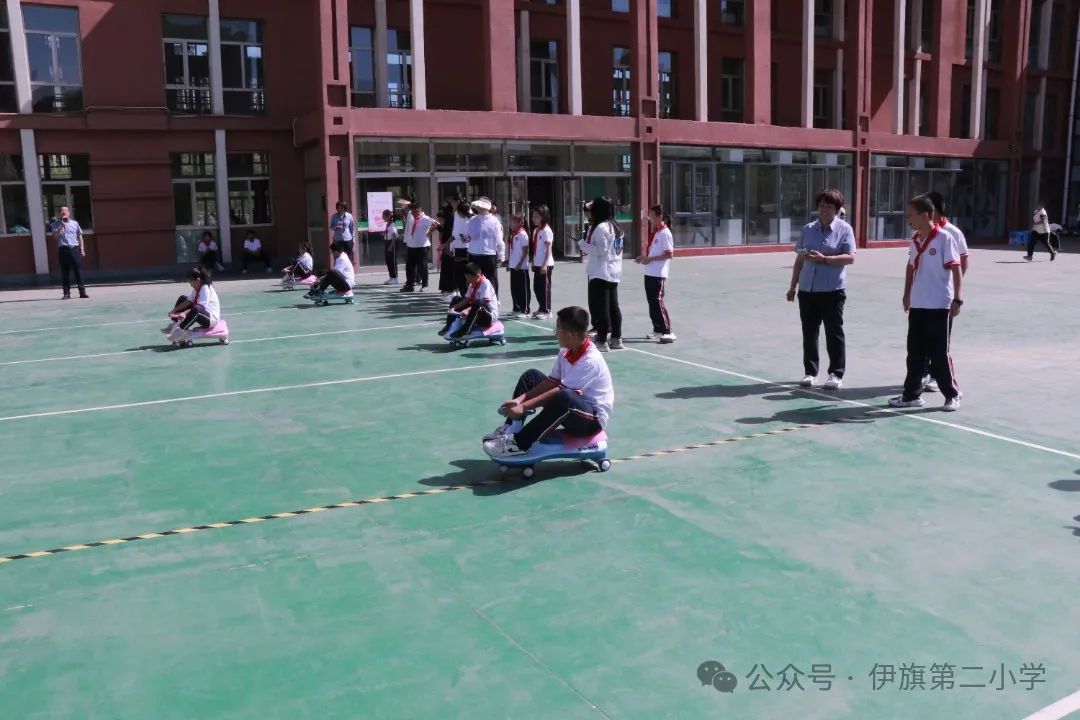 以心相会 向阳而生——伊旗第二小学“5·25”心理健康月活动精彩上演 第32张