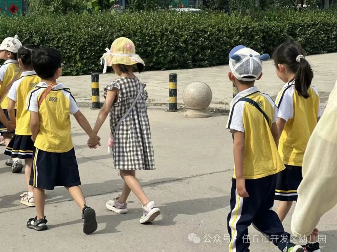 “走进小学、幼见成长”——开发区幼儿园参观第七实验小学活动 第11张