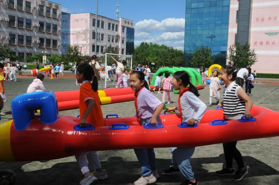 童心飞扬  快乐翱翔——中关村第一小学顺义学校“六一”儿童节嘉年华活动 第110张