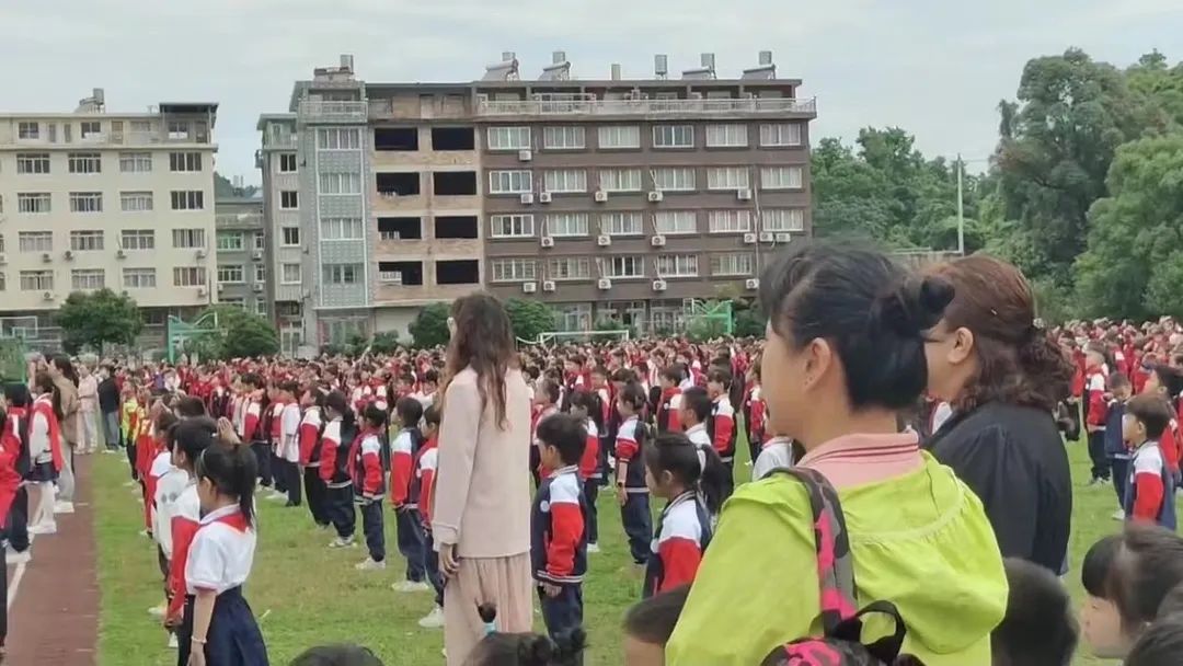 【儿童友好】参观小学初体验,幼小衔接促成长——乐清市湖雾镇幼儿园幼小衔接走进小学实践活动 第13张