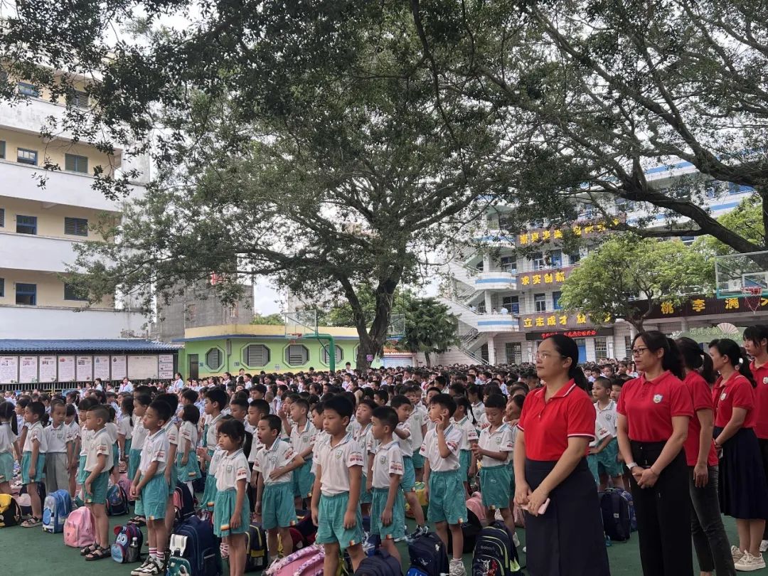 初探小学.礼遇成长——合浦县实验幼儿园开展幼小衔接系列活动之参观合浦县实验小学活动 第21张