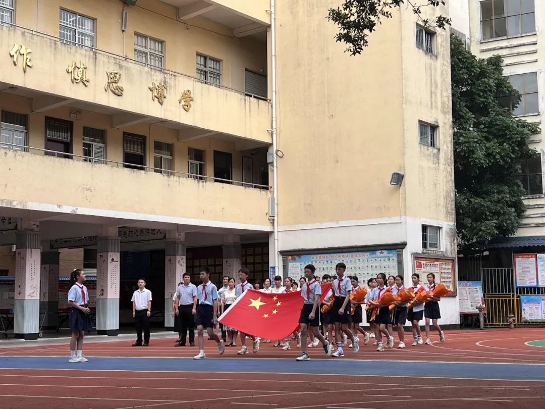 初探小学.礼遇成长——合浦县实验幼儿园开展幼小衔接系列活动之参观合浦县实验小学活动 第25张