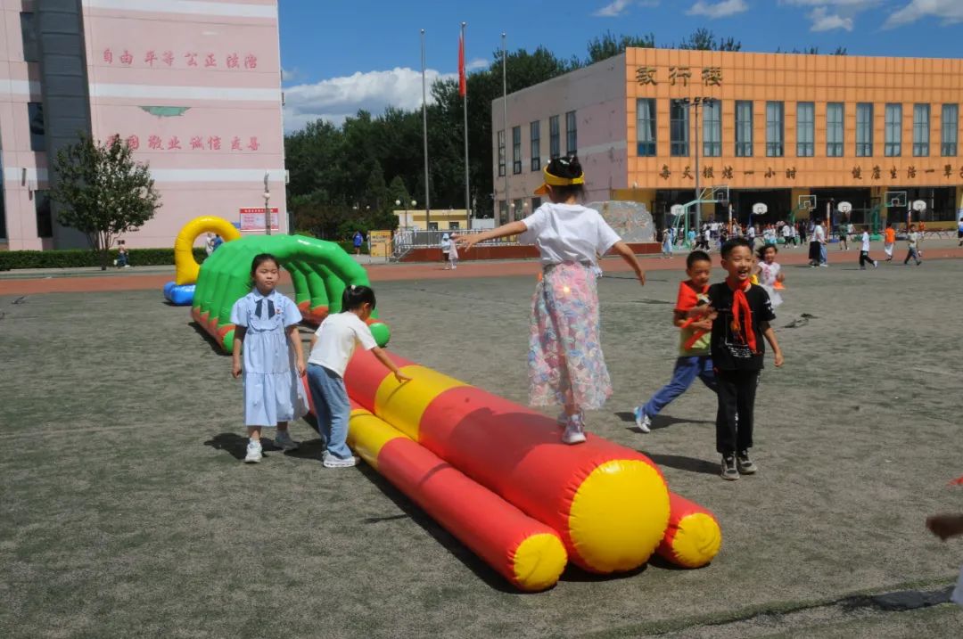 童心飞扬  快乐翱翔——中关村第一小学顺义学校“六一”儿童节嘉年华活动 第98张