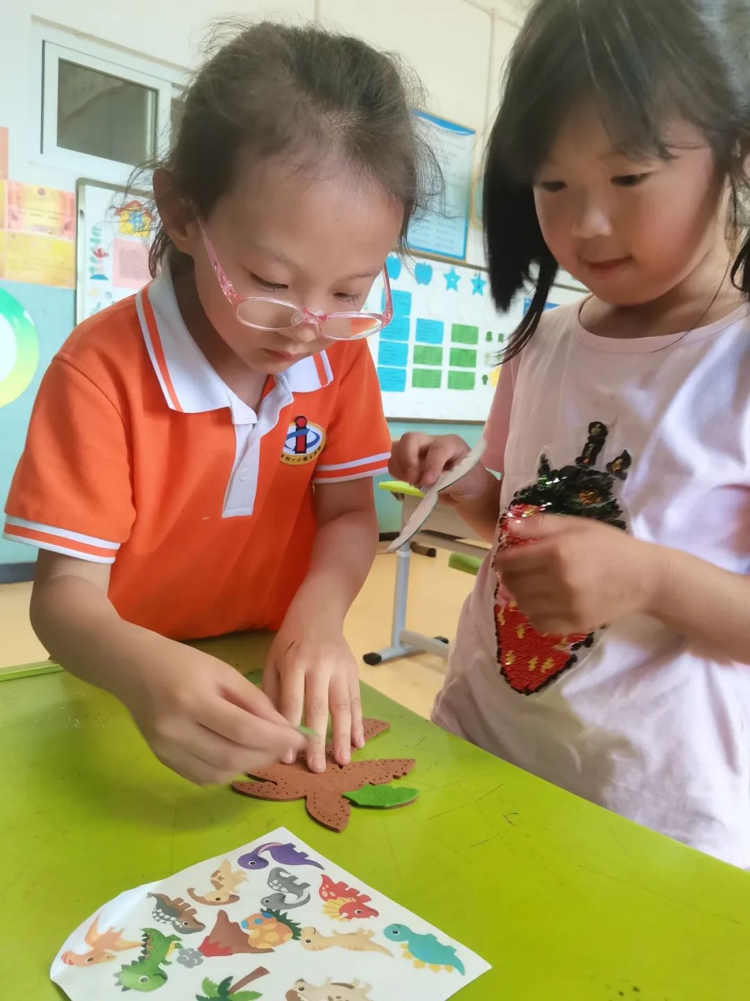 童心飞扬  快乐翱翔——中关村第一小学顺义学校“六一”儿童节嘉年华活动 第133张