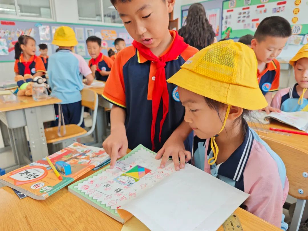 探秘小学日  筑梦向未来——魏桥创业北海幼儿园大班级部参观小学活动 第25张