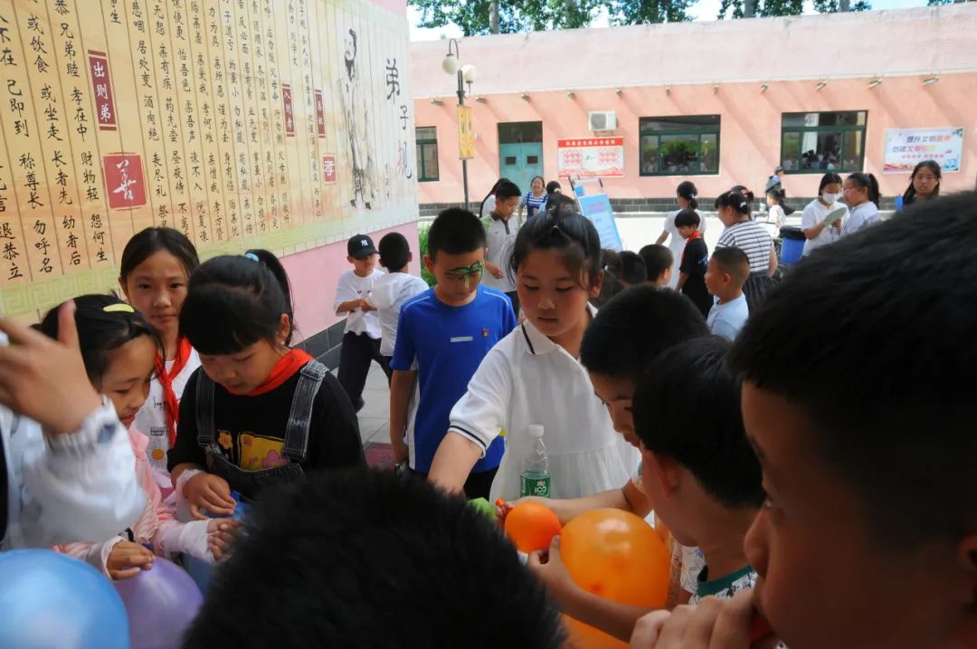 童心飞扬  快乐翱翔——中关村第一小学顺义学校“六一”儿童节嘉年华活动 第43张