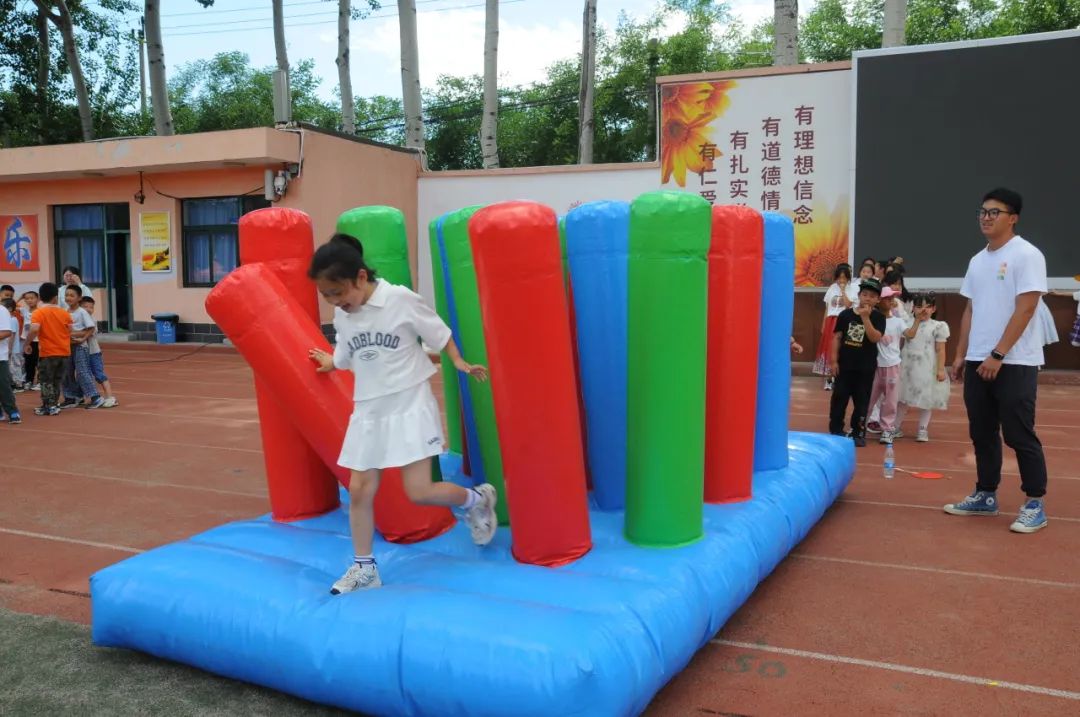 童心飞扬  快乐翱翔——中关村第一小学顺义学校“六一”儿童节嘉年华活动 第63张