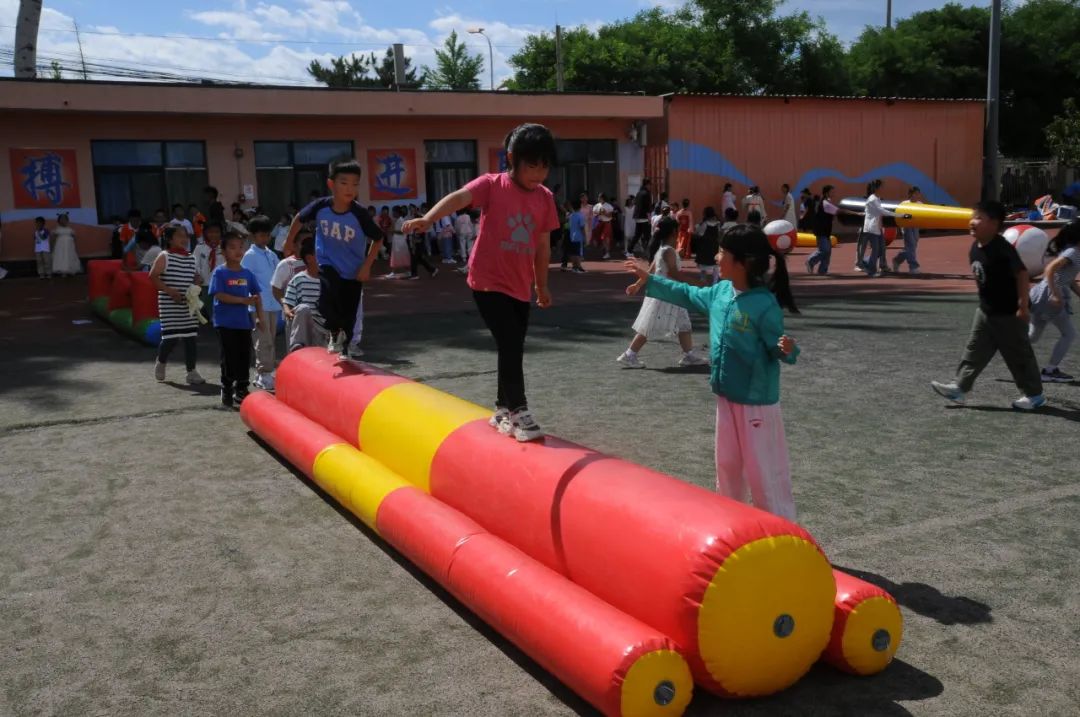 童心飞扬  快乐翱翔——中关村第一小学顺义学校“六一”儿童节嘉年华活动 第116张