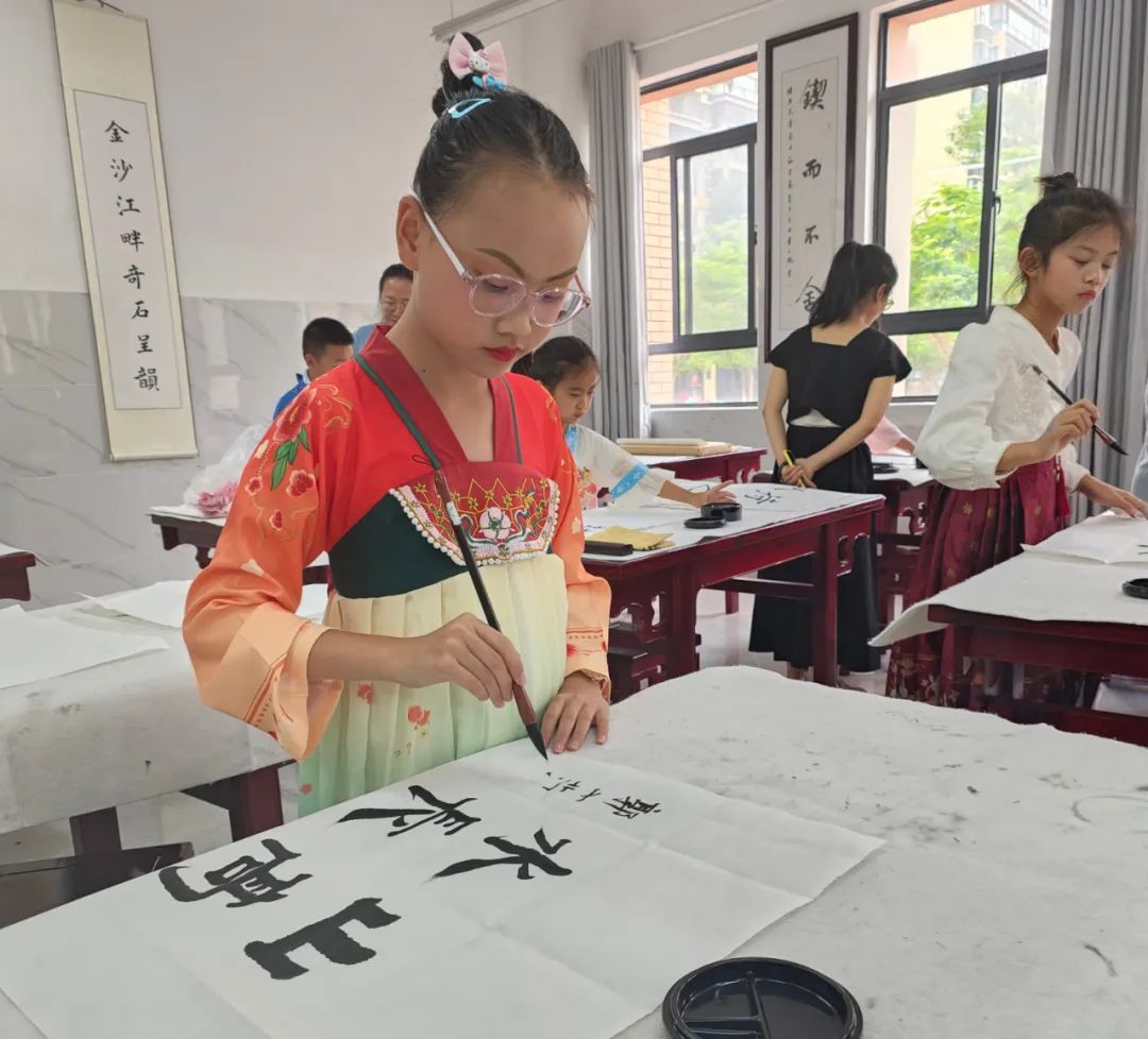 翰墨生香,文韵流长——中华小学东川学校(东川区第五小学)书法比赛活动 第15张