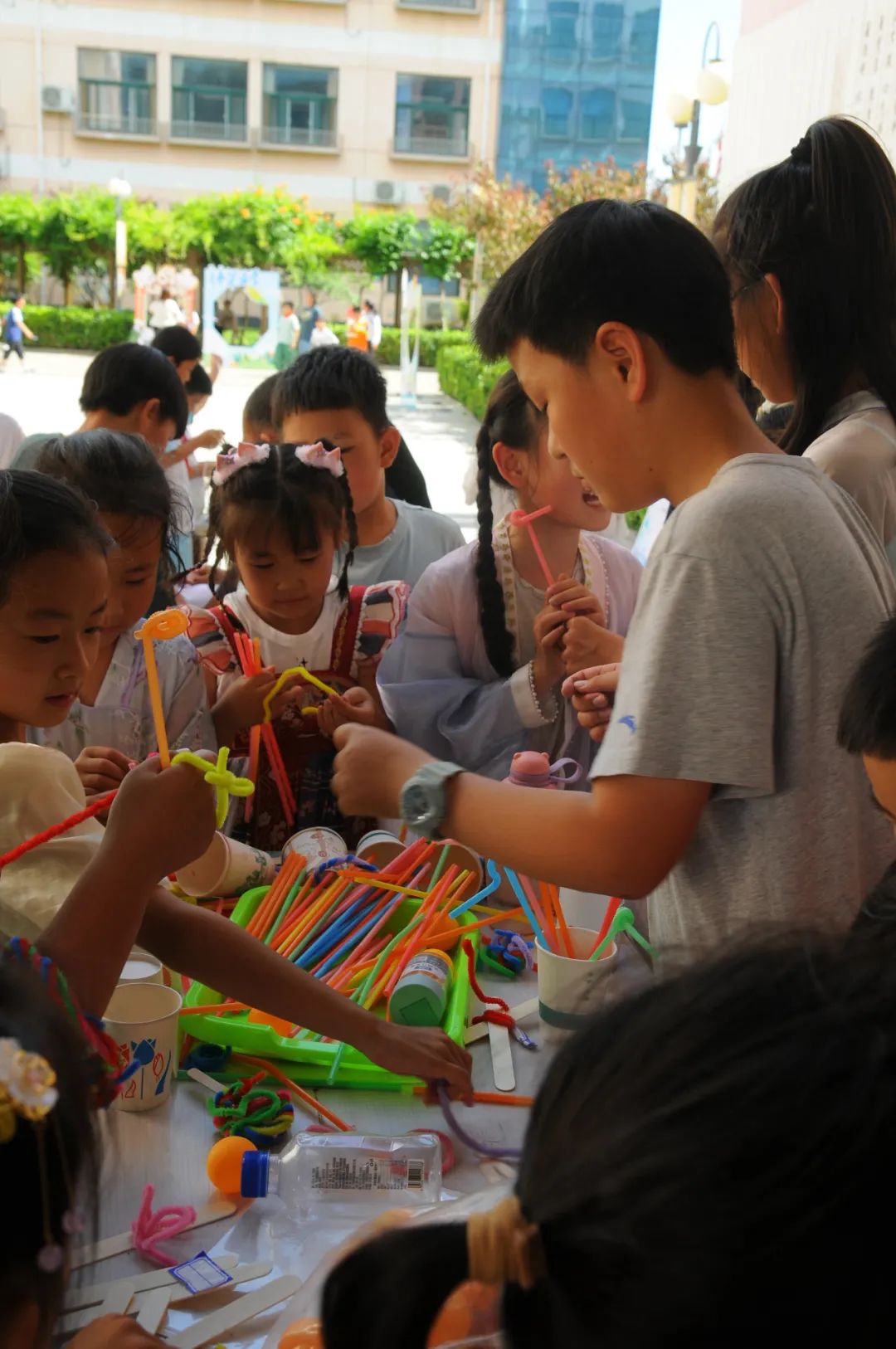 童心飞扬  快乐翱翔——中关村第一小学顺义学校“六一”儿童节嘉年华活动 第48张