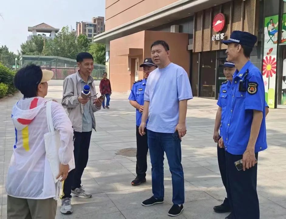 高考路上的守护者:双丰街道综合行政执法队全力护航中高考 第3张