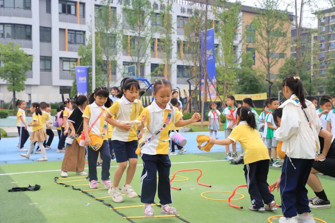 【幼小衔接】嗨!小学!——幼儿园大班幼儿小学初体验 第12张