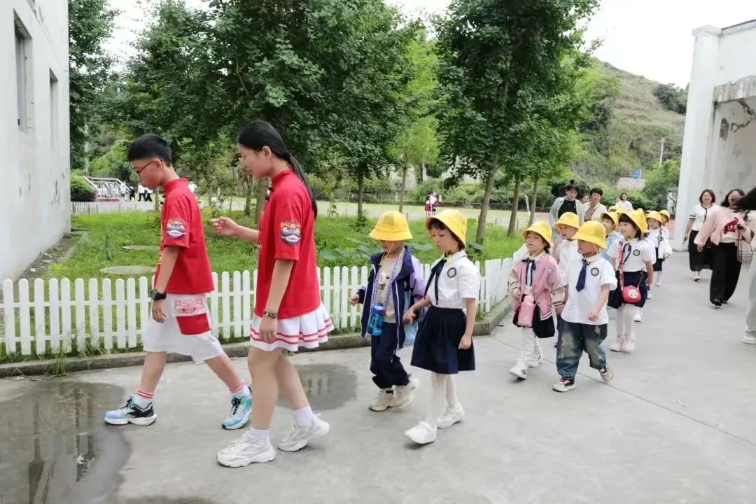 【儿童友好】参观小学初体验,幼小衔接促成长——乐清市湖雾镇幼儿园幼小衔接走进小学实践活动 第22张