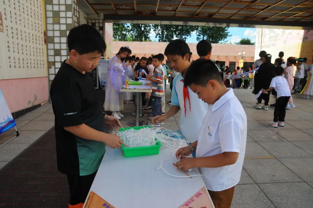 童心飞扬  快乐翱翔——中关村第一小学顺义学校“六一”儿童节嘉年华活动 第27张