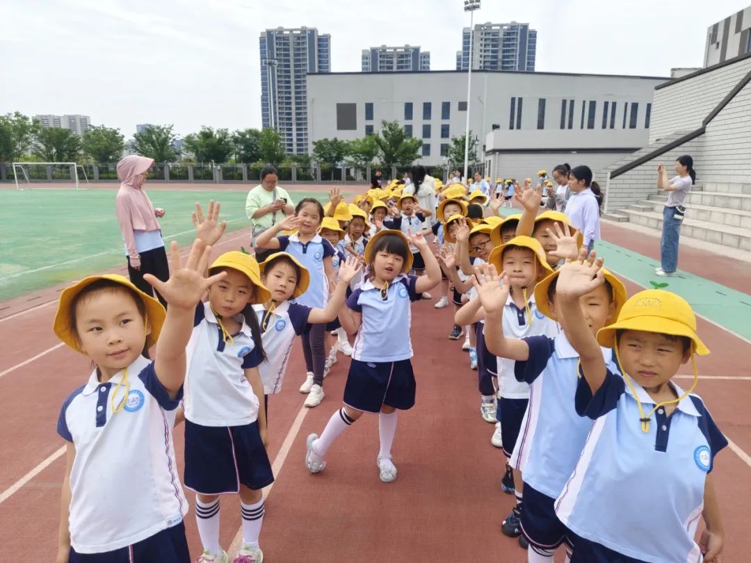 合肥市菊园幼儿园:走呀!去小学!——2024年大班组参观小学活动 第21张