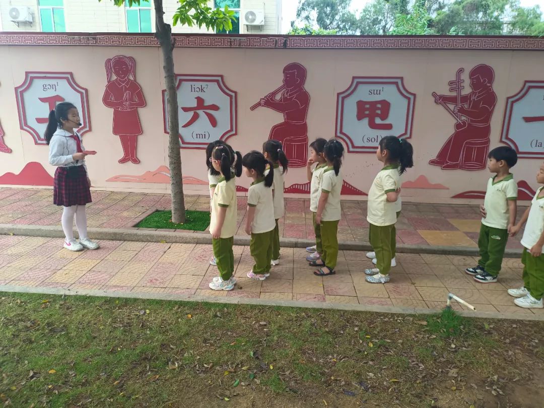 小学初体验,衔接促成长——西边小学迎接大地幼儿园进校参观体验 第3张