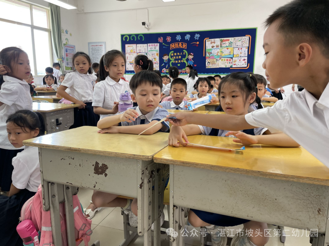 初探小学,“幼”见成长—湛江市坡头区第二幼儿园大班参观湛江市实验小学活动 第26张