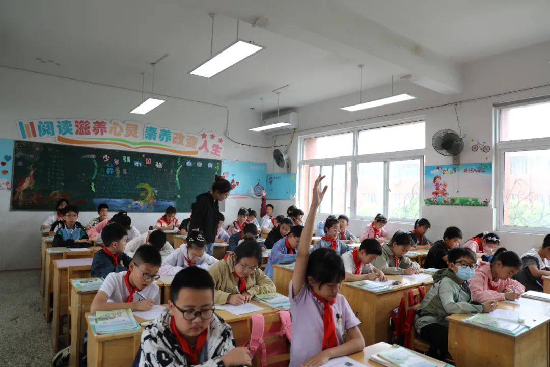 【一附教育集团·朝晖小学】教学视导赋能量 精准把脉促提升——朝晖小学迎接一附集团视导组常态工作检查 第20张