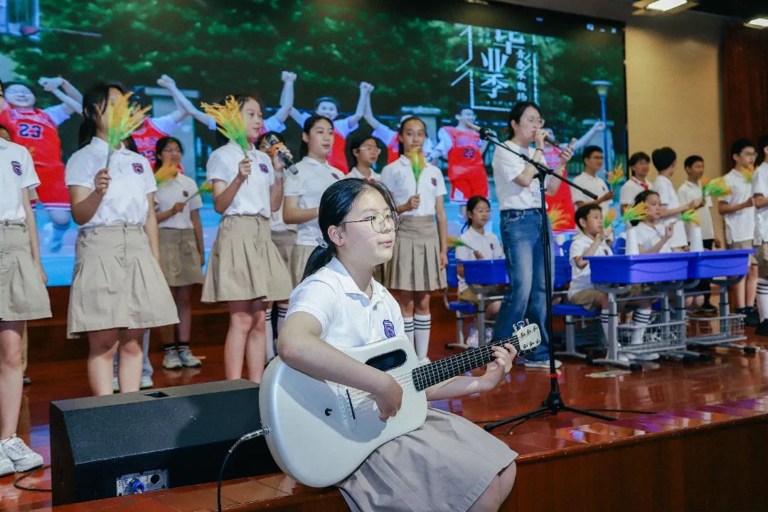 班班有歌,用爱唱响未来——龙锦小学六年级毕业系列活动暨“六一”庆祝活动 第29张