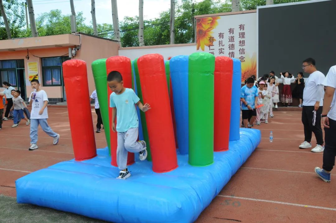 童心飞扬  快乐翱翔——中关村第一小学顺义学校“六一”儿童节嘉年华活动 第101张