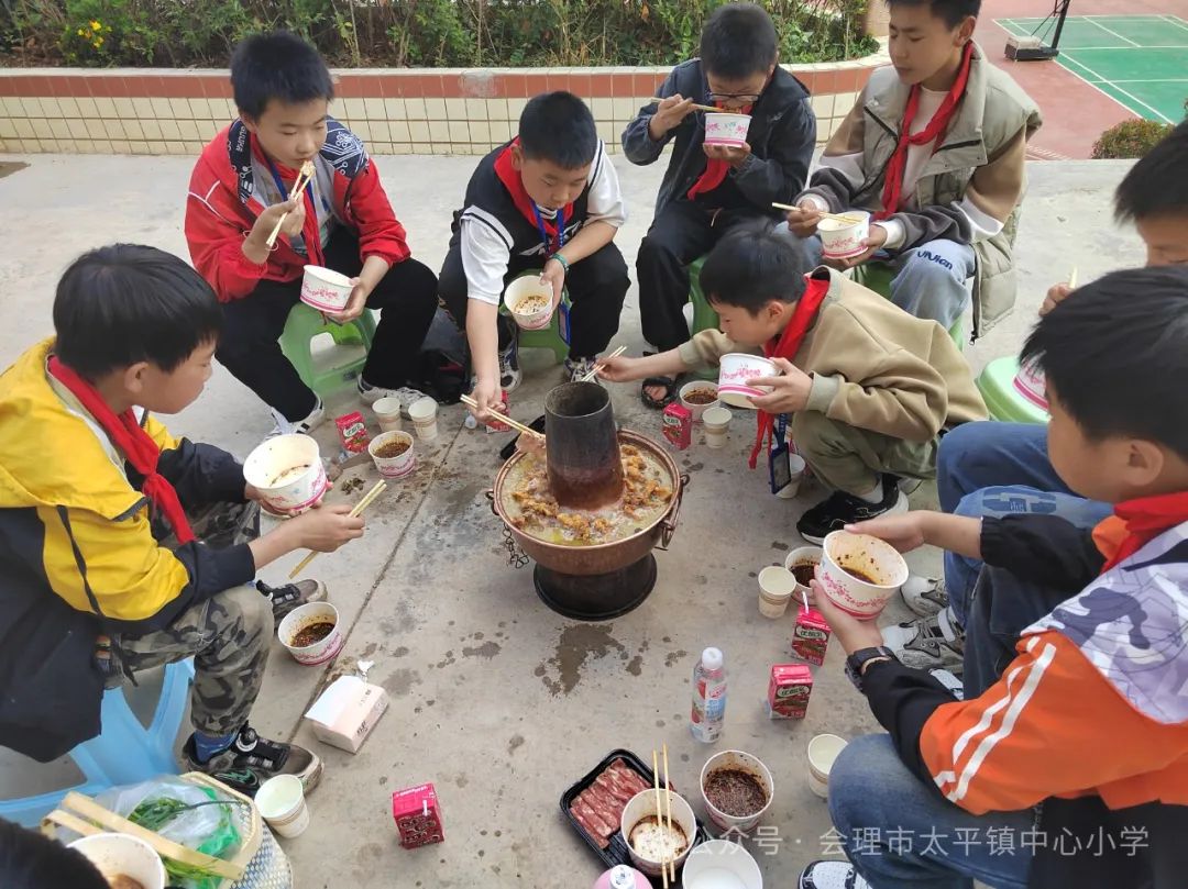 会理市太平镇中心小学2018级毕业班“感谢师恩,铭记校情”毕业典礼 第66张