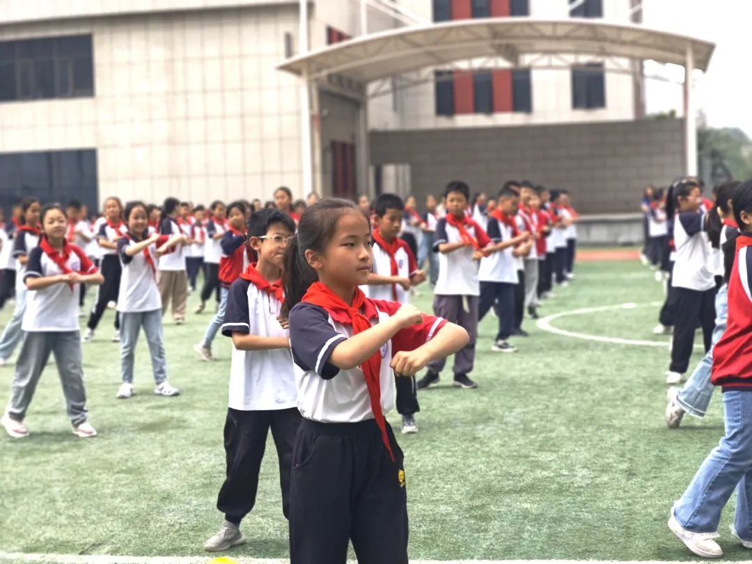 【滴宝园·幼小衔接】小学初体验  幼小零衔接 ——咸阳市秦都区育英名桥幼儿园大班幼小衔接活动 第41张