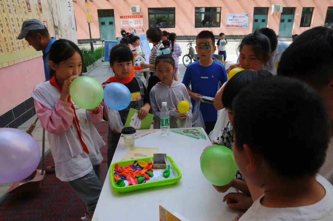 童心飞扬  快乐翱翔——中关村第一小学顺义学校“六一”儿童节嘉年华活动 第52张