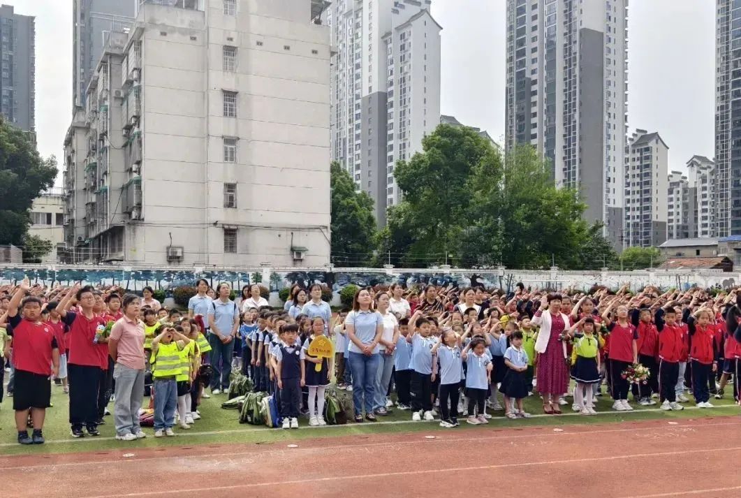 【园所活动】小学初体验 衔接幼成长——金星幼儿园大班幼小衔接之参观小学活动 第3张