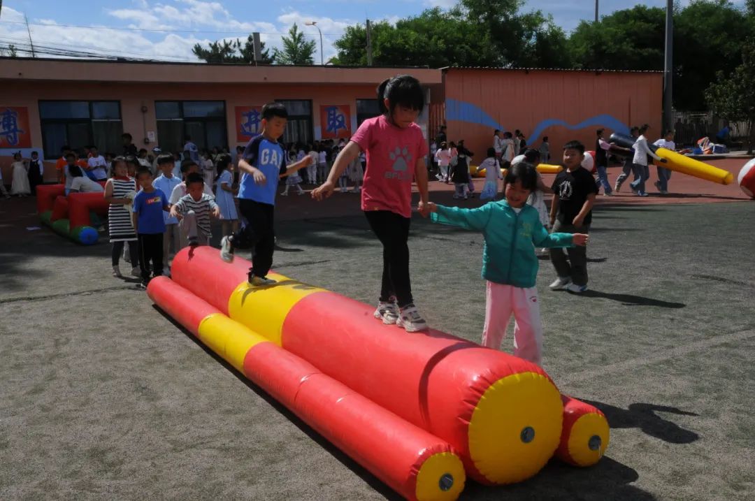 童心飞扬  快乐翱翔——中关村第一小学顺义学校“六一”儿童节嘉年华活动 第115张