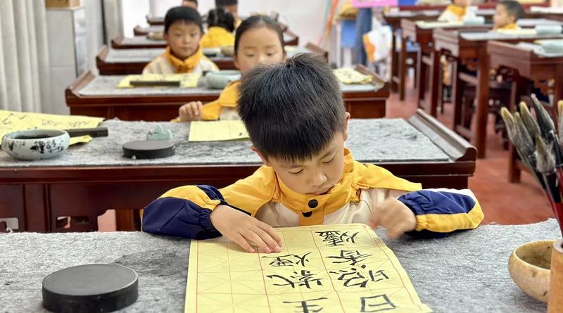 【学前教育宣传月】走呀,“趣”小学——茗溪中心幼儿园大班幼儿走进小学活动 第28张