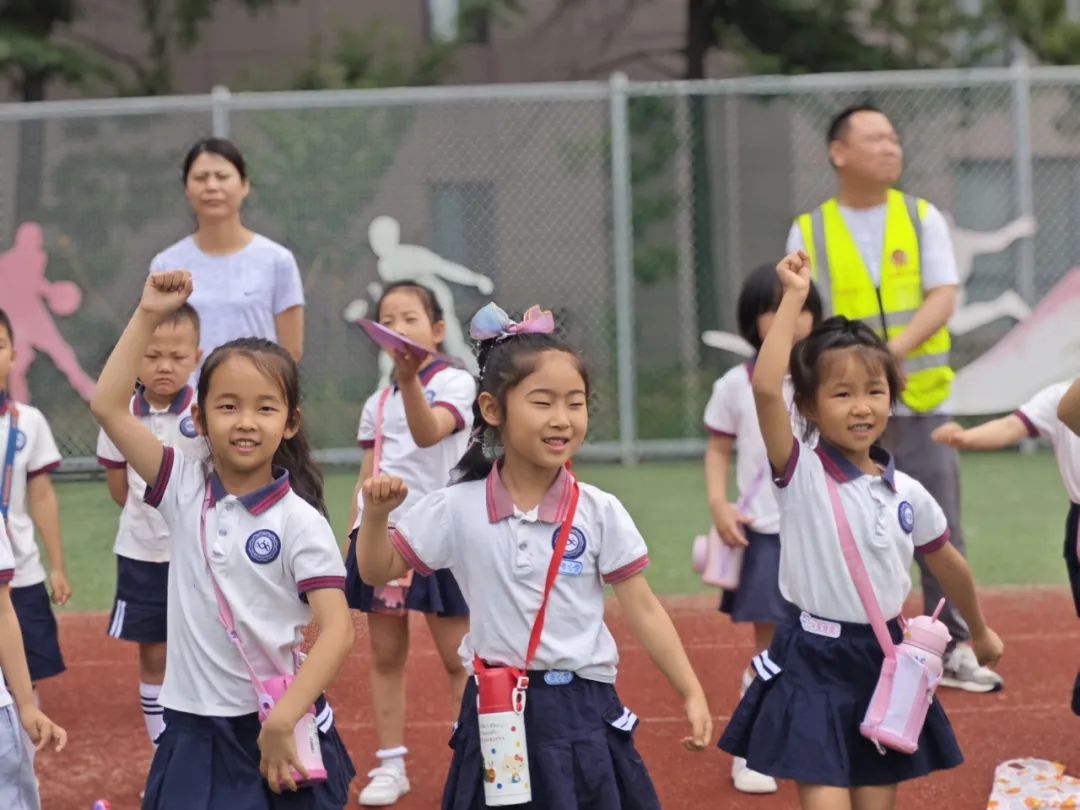 【滴宝园·幼小衔接】小学初体验  幼小零衔接 ——咸阳市秦都区育英名桥幼儿园大班幼小衔接活动 第47张