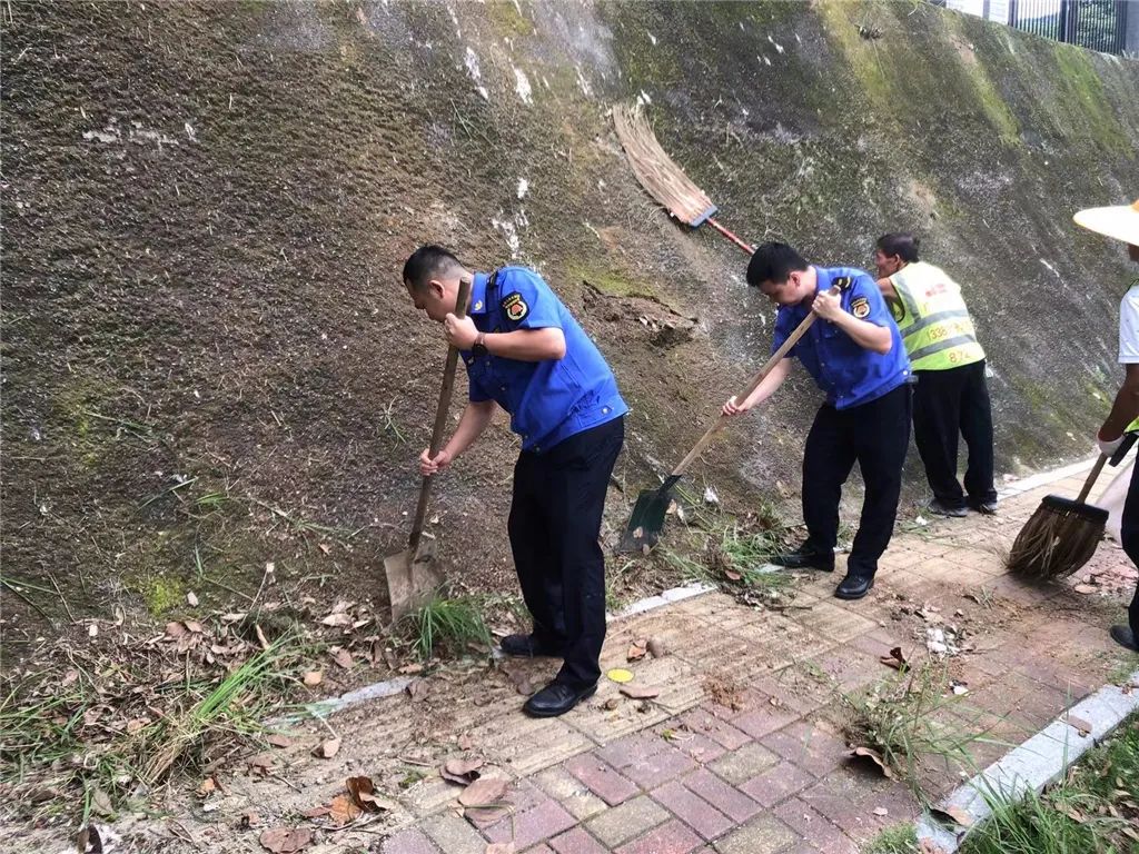 高考倒计时!城管护校员上岗,东莞城管人全力护航 第39张