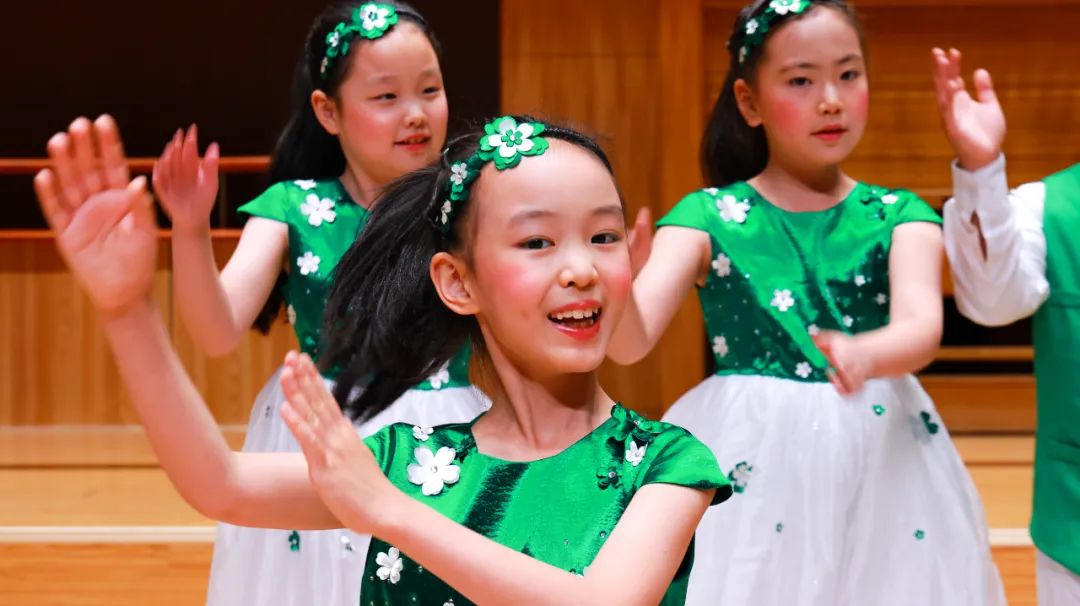 灯市口小学举行“逐光前行 扬帆远航”金帆合唱团二十周年专场音乐会暨灯市口小学建校160周年素质教育成果展示活动 第46张