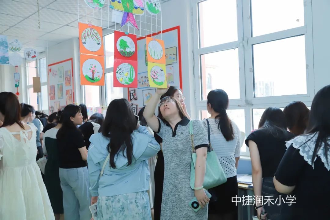 满园书香,悦读悦享——全区小学“阅读推进及成果展示”活动在润禾小学举行 第35张