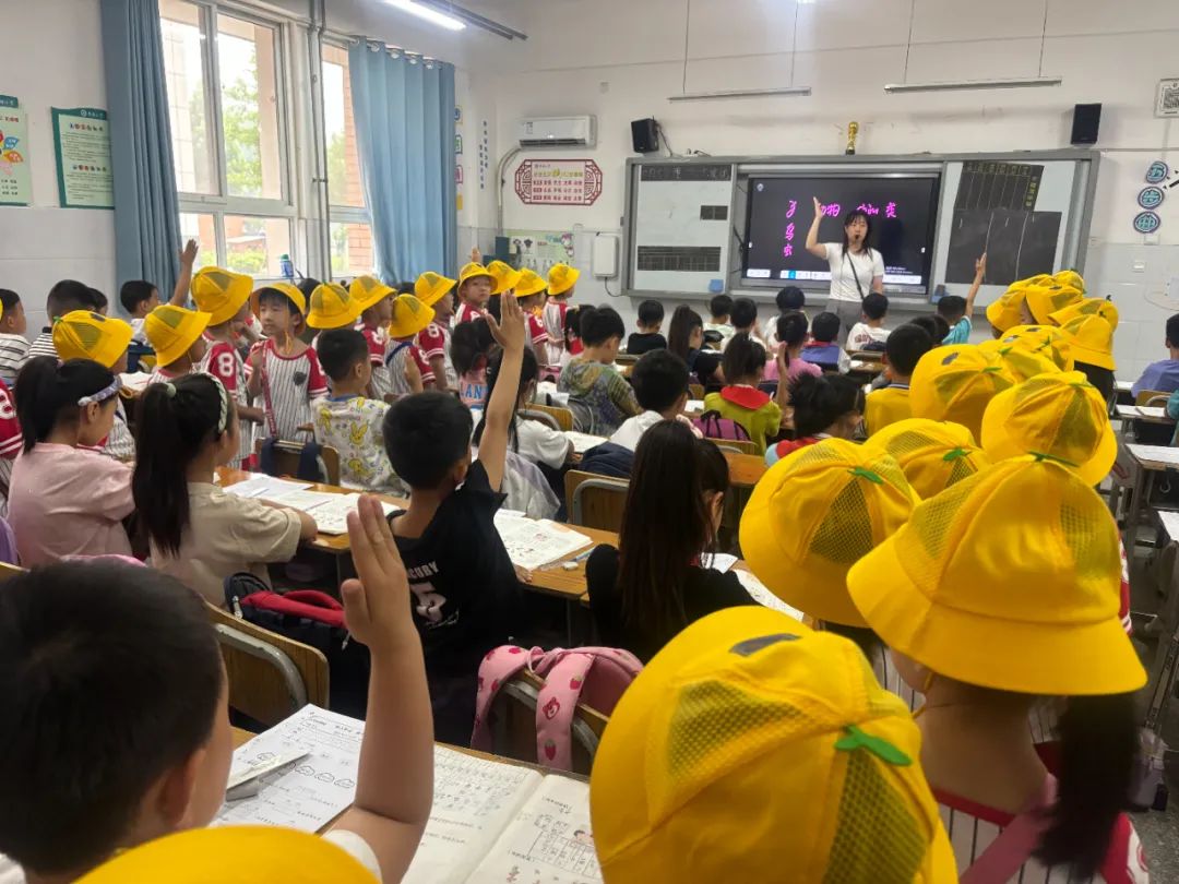 美好初夏,“幼”见小学——安阳高新区商颂小学迎接各幼儿园走进小学幼小衔接活动纪实 第8张