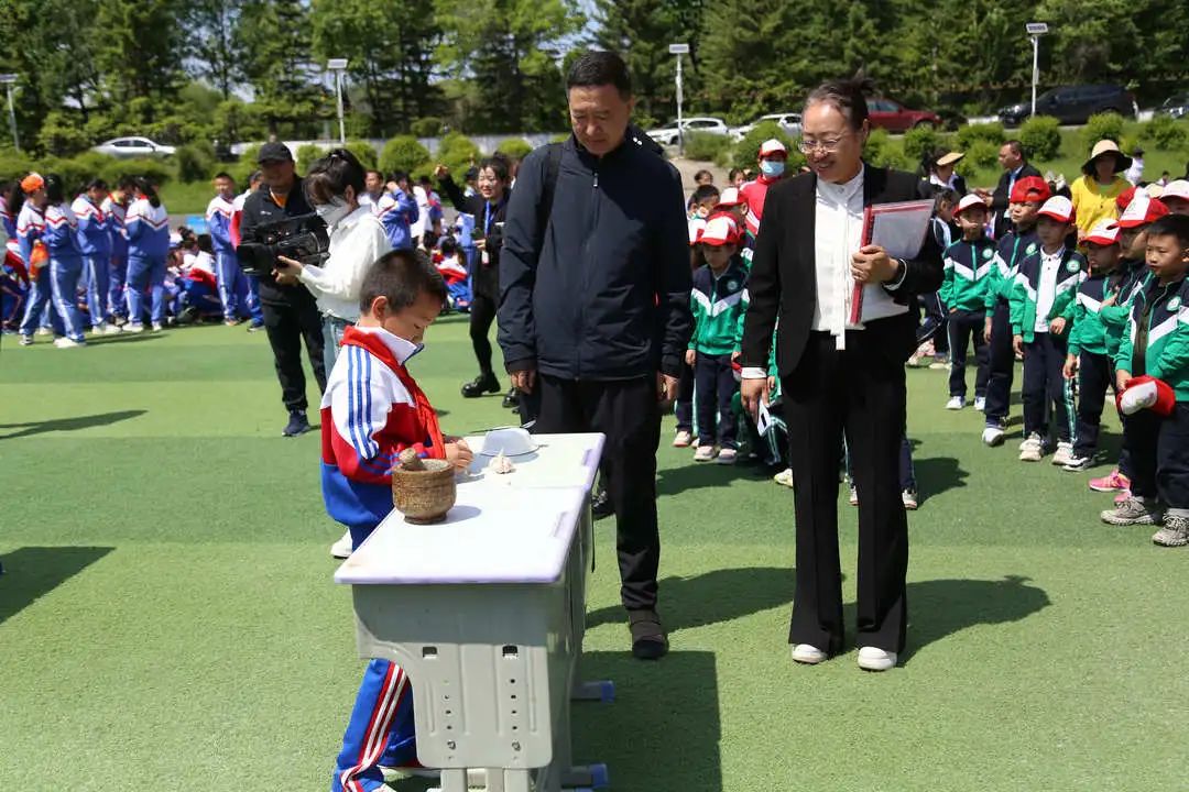 【第五小学•德育】“劳动创造幸福 实践淬炼成长” ——第五小学第二届“劳动节”开幕式 第25张