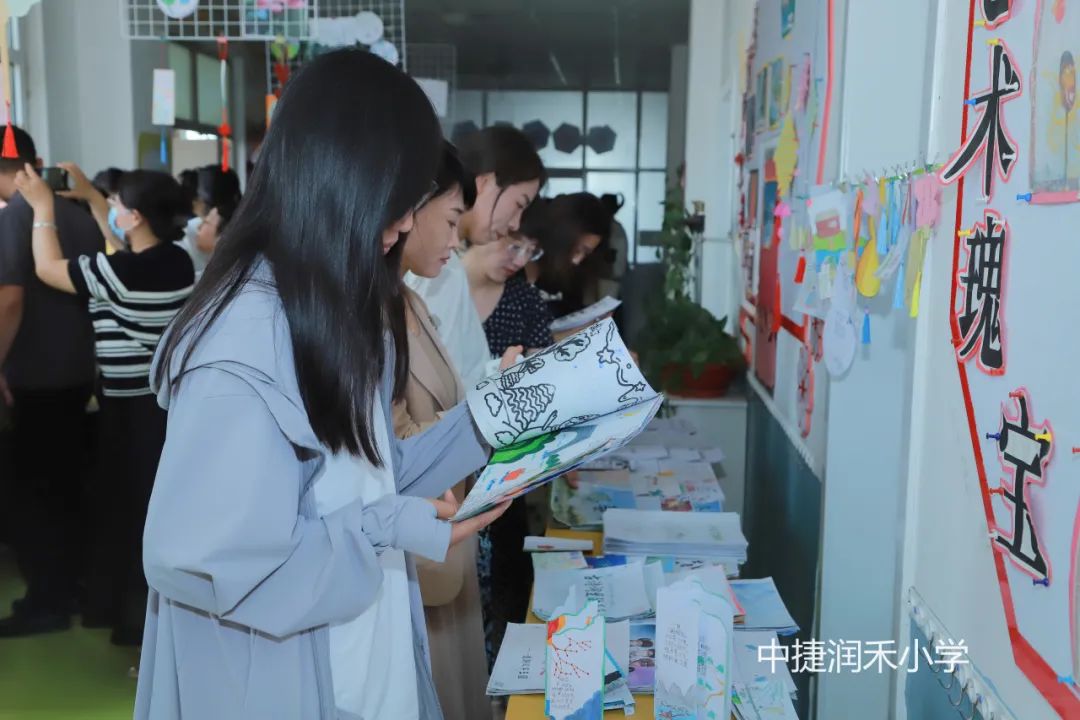 满园书香,悦读悦享——全区小学“阅读推进及成果展示”活动在润禾小学举行 第34张