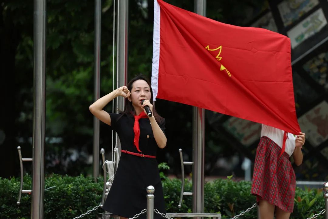 红领巾爱祖国——广州市花都区骏威小学2024年少先队新队员入队仪式 第31张