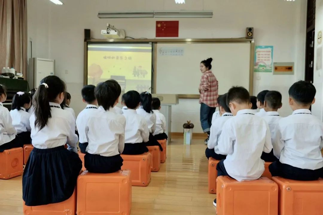 亲爱的小学,我们来啦!——长兴幼儿园幼小衔接之参观小学 第21张