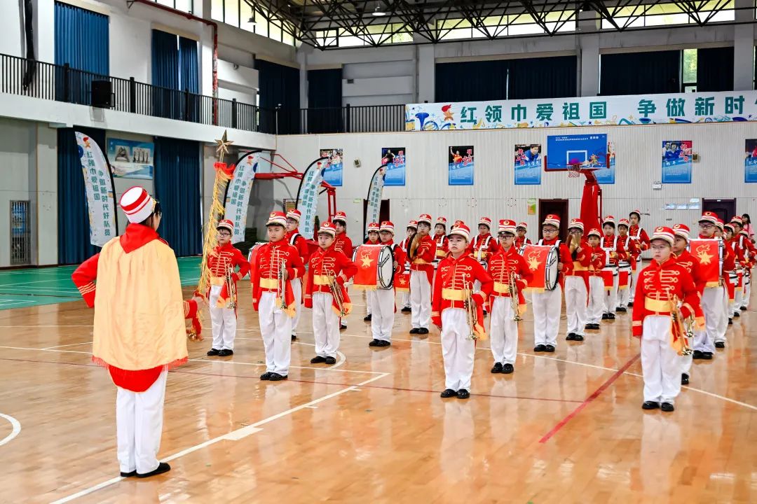 喜报|鼓乐铿锵,向阳生长——坎山小学鼓号队在区级展评活动荣获佳绩 第9张