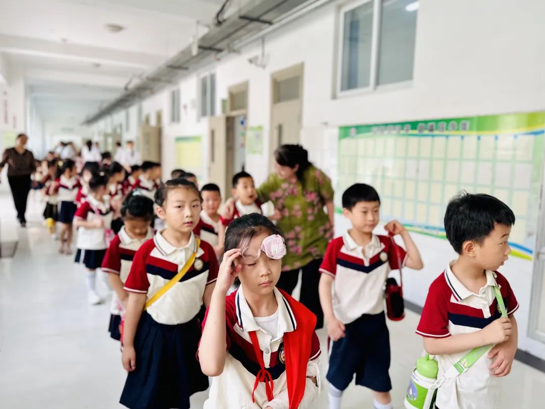 初探小学  礼遇成长——枣庄市第二十九中学附属幼儿园大班组参观小学活动 第27张