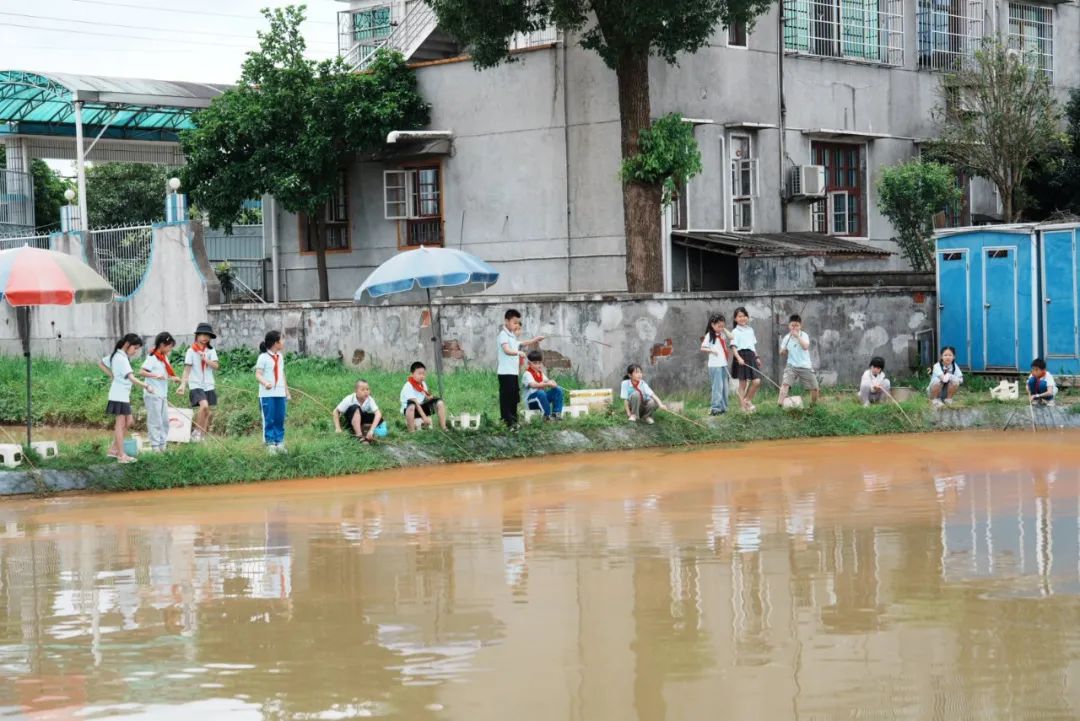 花园小学“国歌嘹亮 耕读童年”——庆六一•红领巾爱祖国研学实践活动 第44张