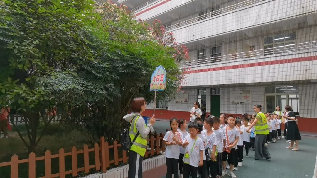 【宛幼·活动】走进小学,赴成长之约--南阳市宛城区幼儿园开展走进小学实践活动 第10张