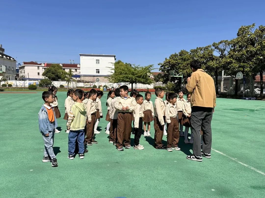 亲爱的小学,我们来啦!——长兴幼儿园幼小衔接之参观小学 第24张