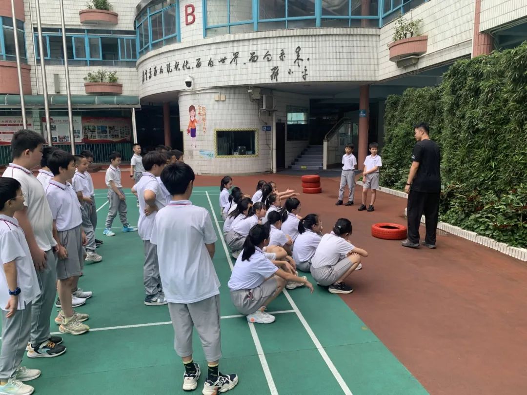 湖南省凤凰县阿拉石化小学“优才生”赴荔园小学跟班研学 第50张