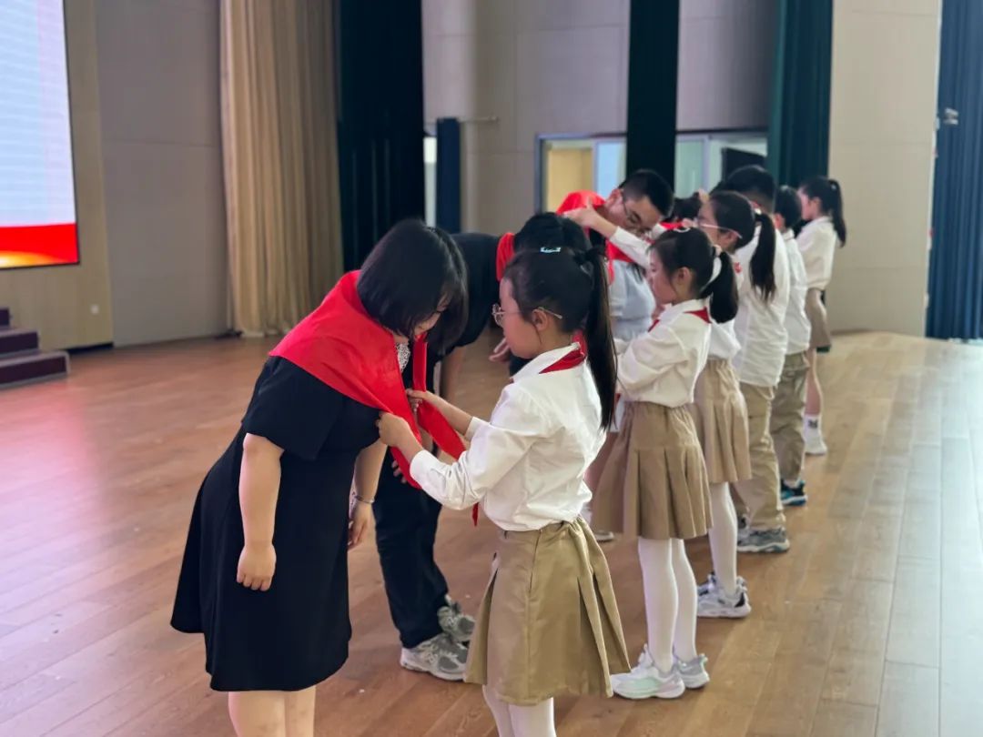 【友谊路小学 情感德育】我骄傲,我是少先队员! 第46张