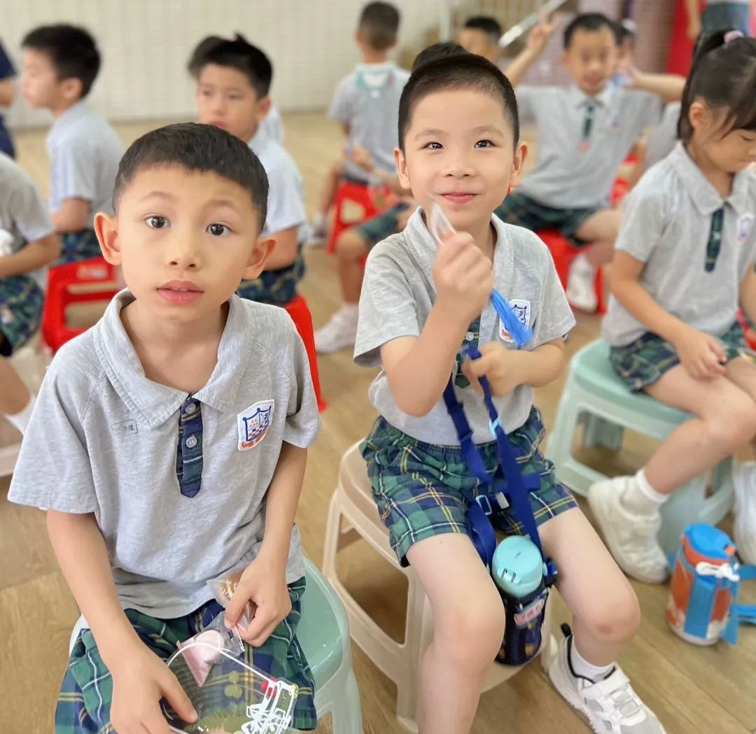 小学之初印象——华南师范大学幼教实验基地·新世界凯粤湾实验幼儿园大班级参观小学 第45张