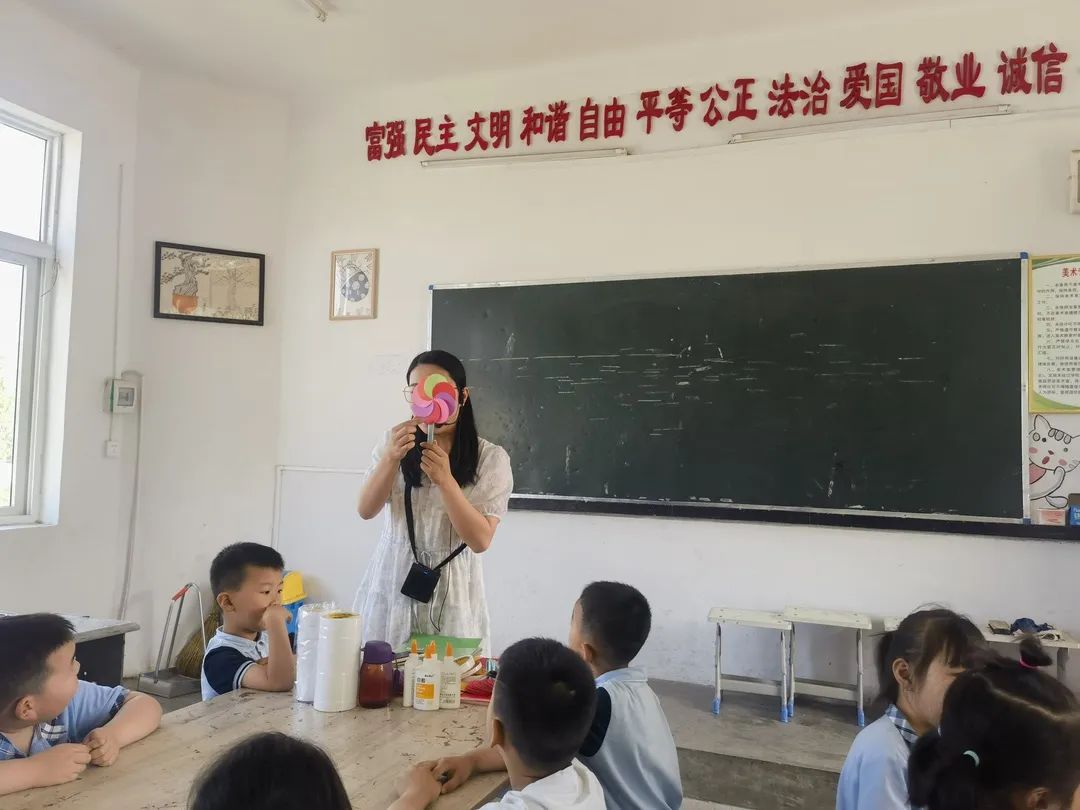 “初探小学  稳步启航”—— 沙窝镇中心幼儿园大班幼小衔接策划活动 第49张